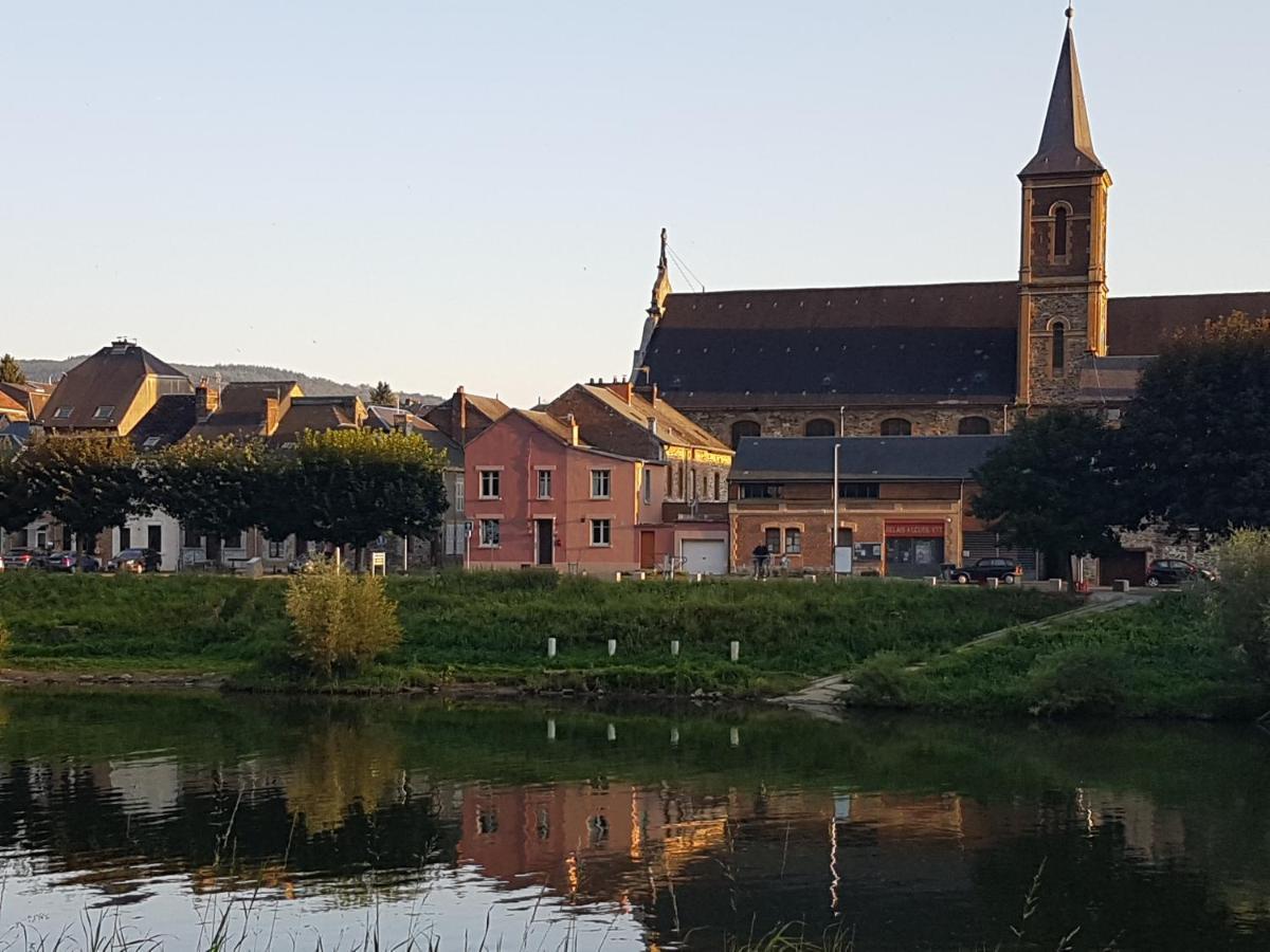 Le Balcon Sur La Meuse Villa Revin  Eksteriør billede