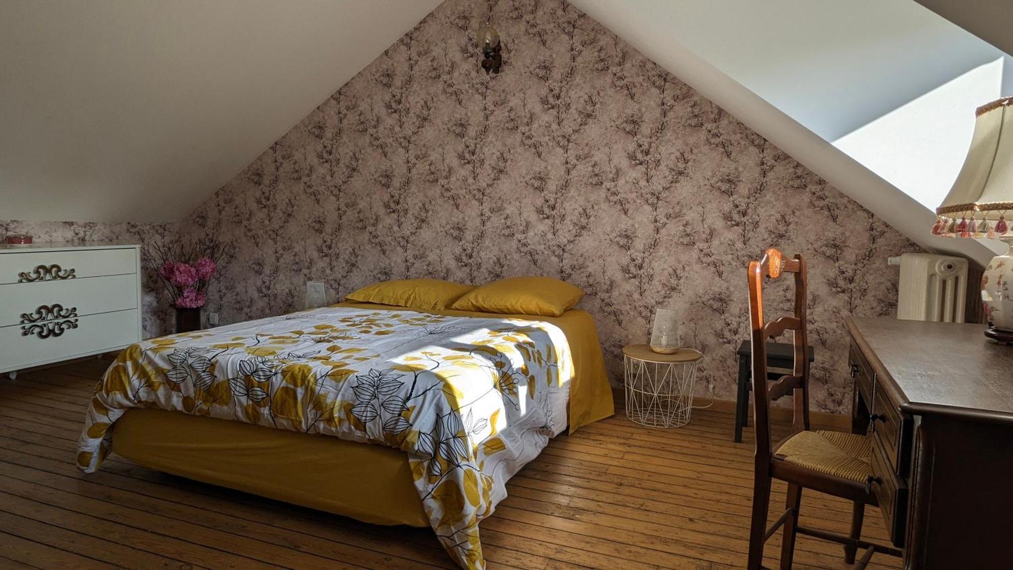 Le Balcon Sur La Meuse Villa Revin  Eksteriør billede